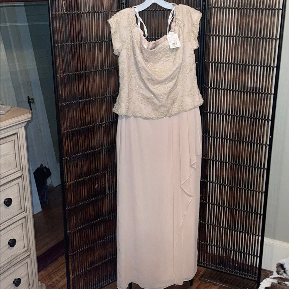 Mock lace bead dress!